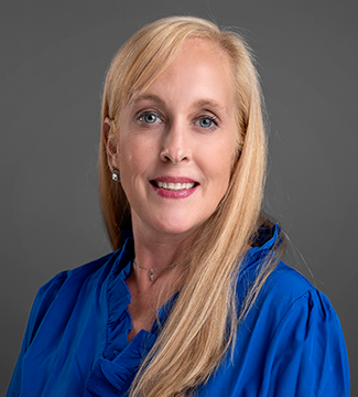 Amy Vinson Headshot