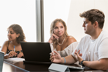 Students applying for financial aid