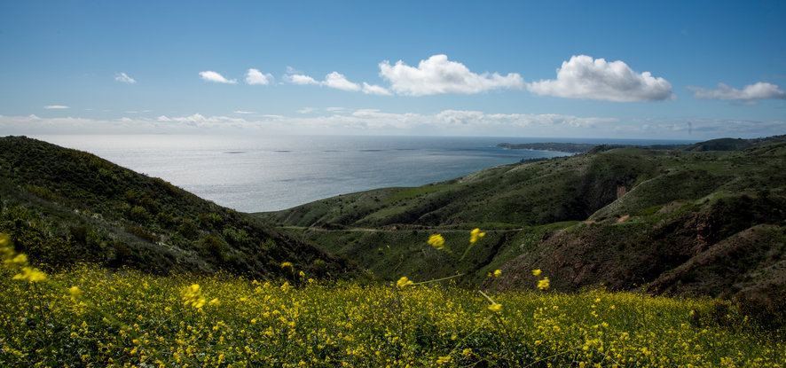 malibu ocean and mountains